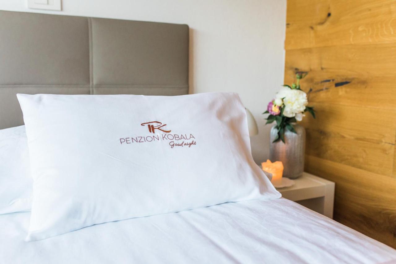 טולמין Hotel Penzion Kobala מראה חיצוני תמונה