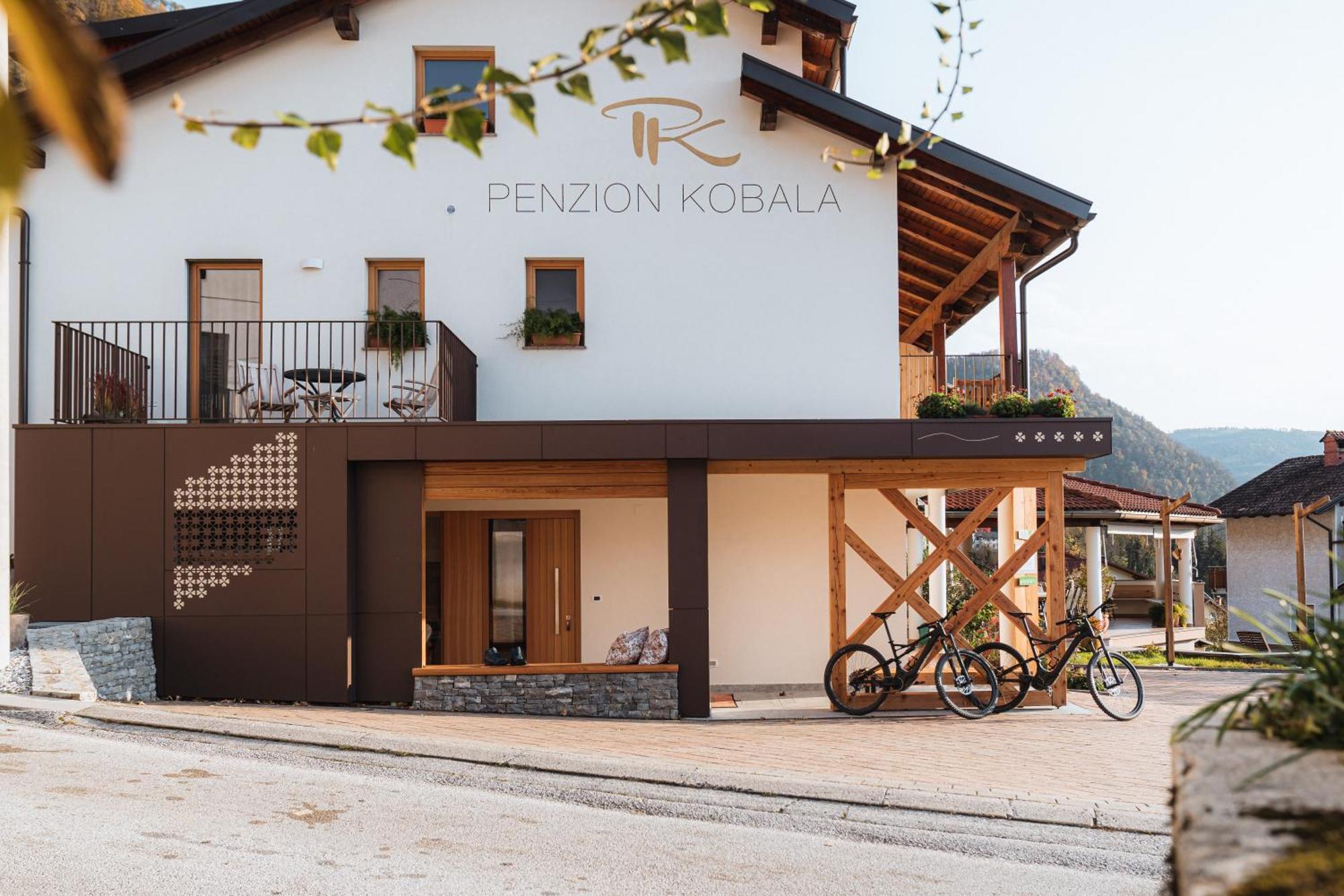 טולמין Hotel Penzion Kobala מראה חיצוני תמונה