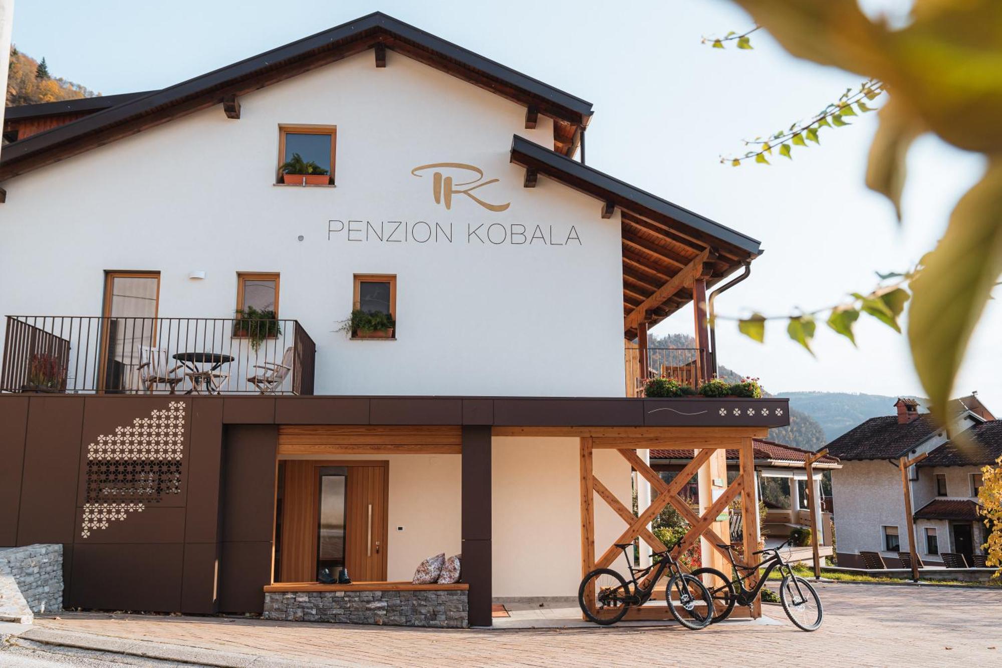 טולמין Hotel Penzion Kobala מראה חיצוני תמונה